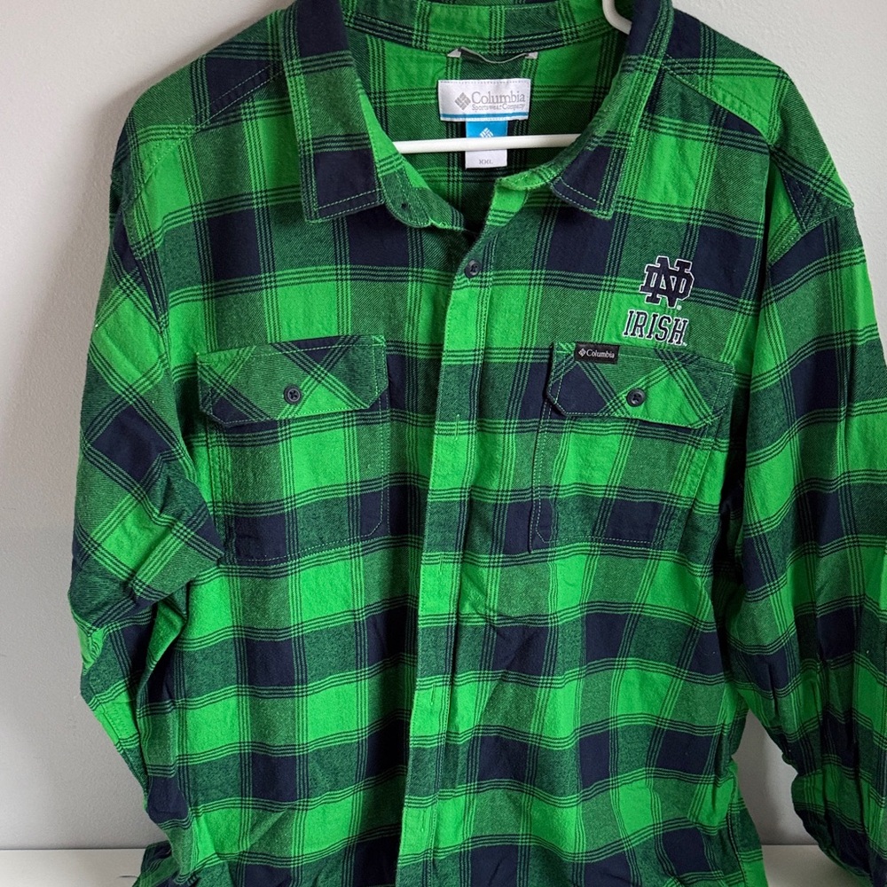 Columbia NOTRE DAME FIGHTING IRISH Green Plaid Men's Shirt